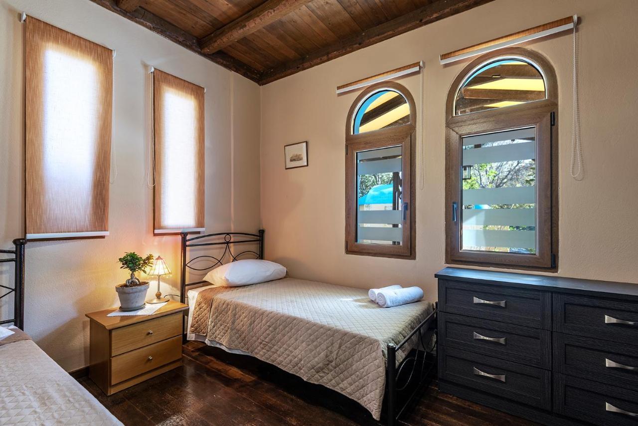 Selana House With Outdoor Pool Holiday home