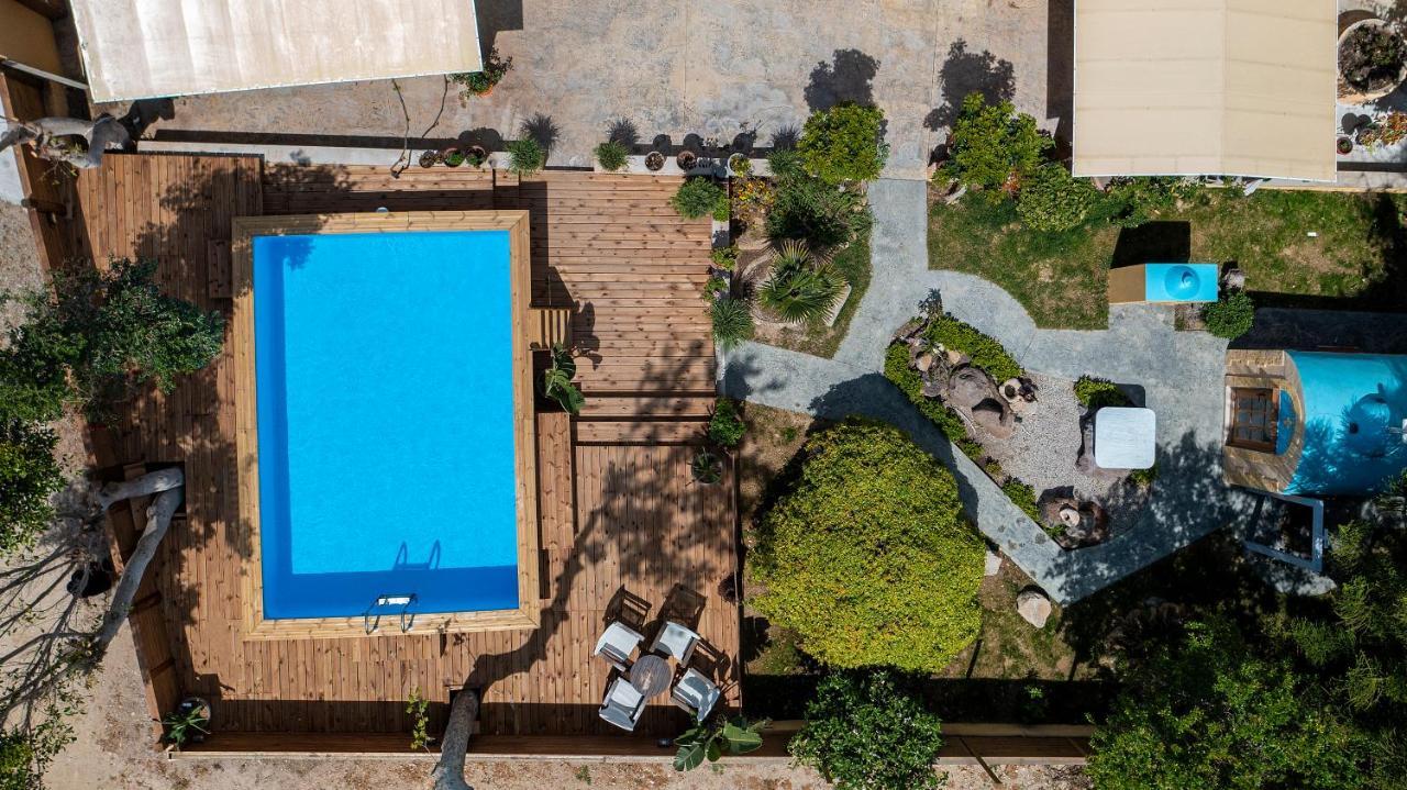 Selana House With Outdoor Pool